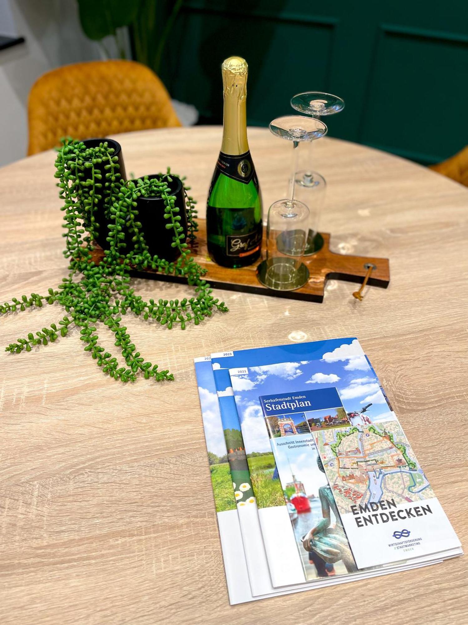 Ferienwohnung Domizil Am Delft II Emden Dış mekan fotoğraf